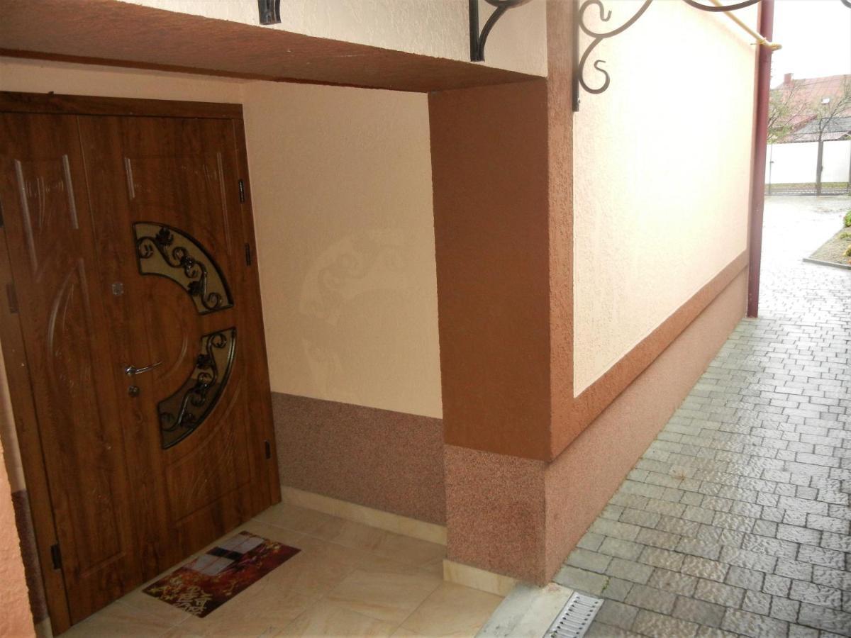 Ferienwohnung Oroszveg Mukatschewo Exterior foto